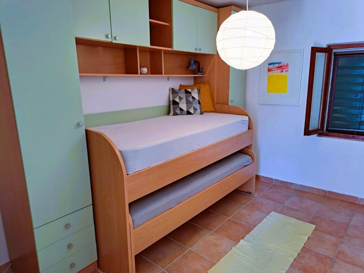 Family Apartment In Center Of Murter Ngoại thất bức ảnh