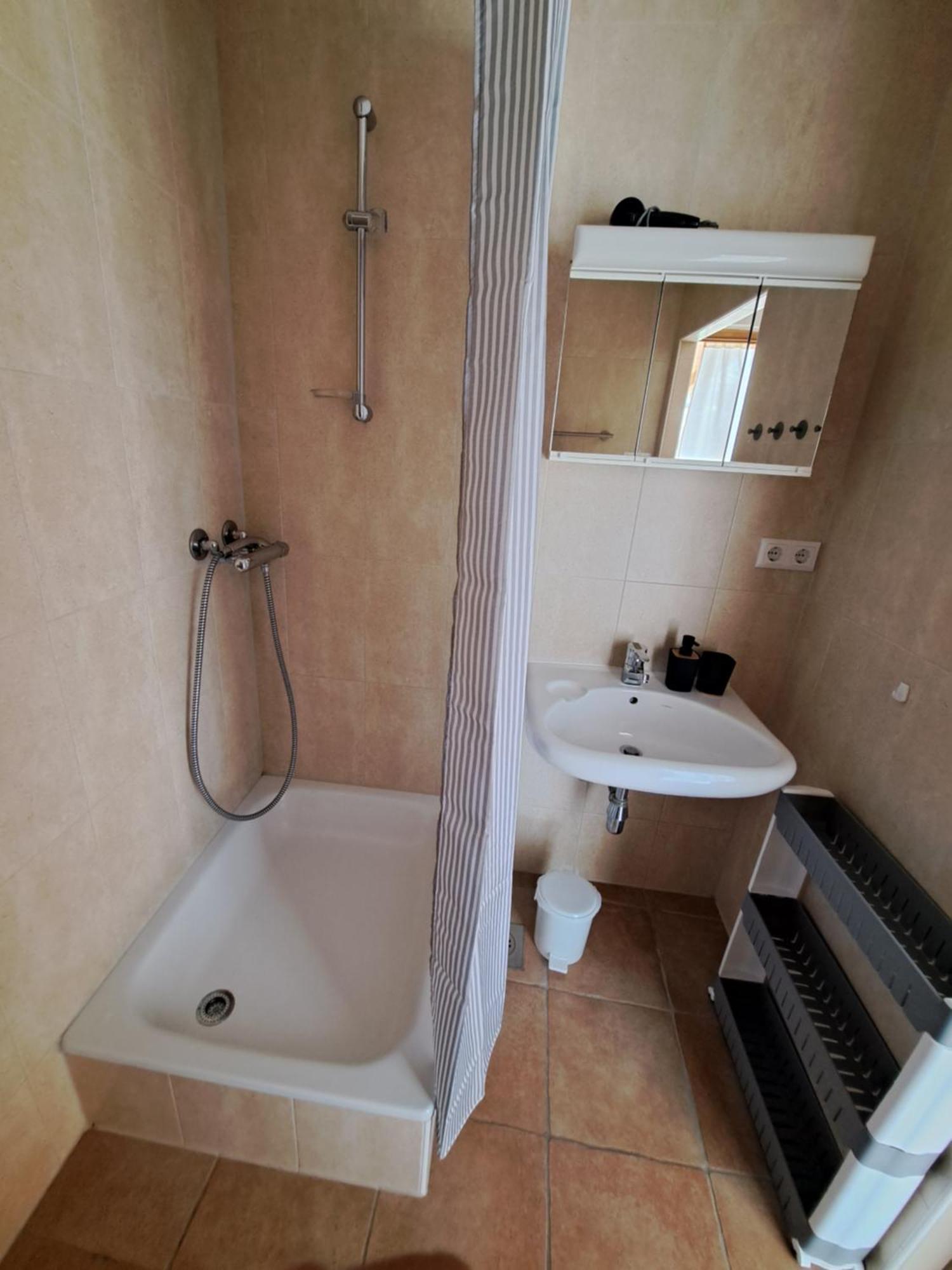 Family Apartment In Center Of Murter Ngoại thất bức ảnh